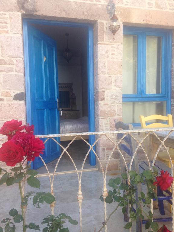 Cundada Hotel Ayvalik Exterior photo